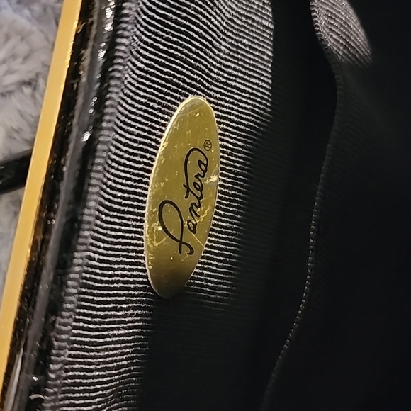 VINTAGE PANTERA BLACK PATENT LEATHER CLUTCH WITH GOLD HARDWARE - Picture 7 of 15